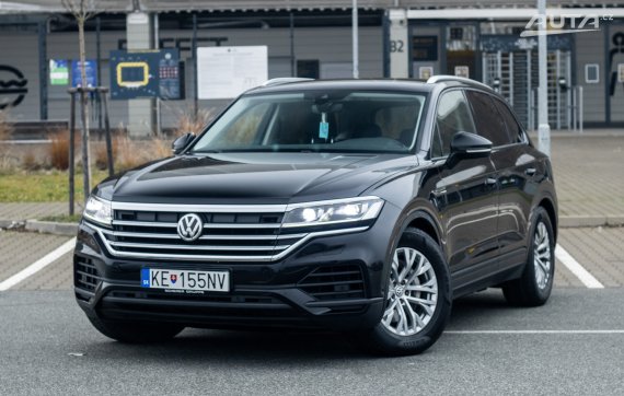 Volkswagen Touareg 3.0 TDI 4Motion Tiptronic, 170kW (2020) / AJ NA SPLÁTKY / PROTIÚČET / 2020 - hlavní pohled