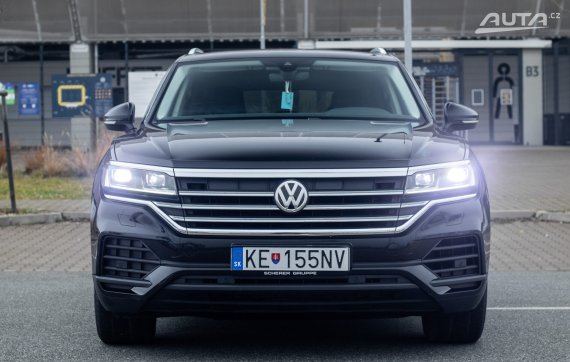 Volkswagen Touareg 3.0 TDI 4Motion Tiptronic, 170kW (2020) / AJ NA SPLÁTKY / PROTIÚČET / 2020 černá
