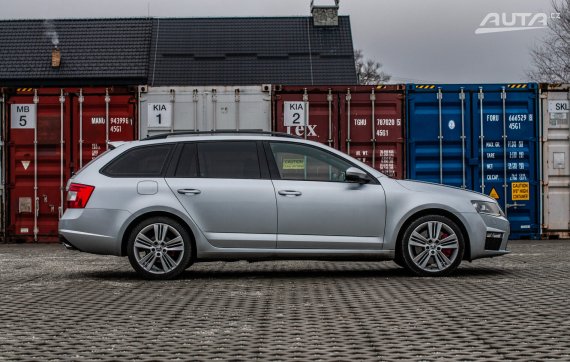 Škoda Octavia Combi 2.0 TDI DPF RS,135kW,M6,5d.(2013-2017)/ AJ NA SPLÁTKY / PROTIÚČET 2015 stříbrná metalíza