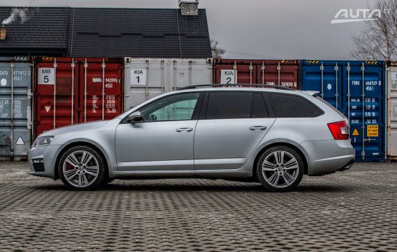 Škoda Octavia Combi 2.0 TDI DPF RS,135kW,M6,5d.(2013-2017)/ AJ NA SPLÁTKY / PROTIÚČET 2015 stříbrná metalíza