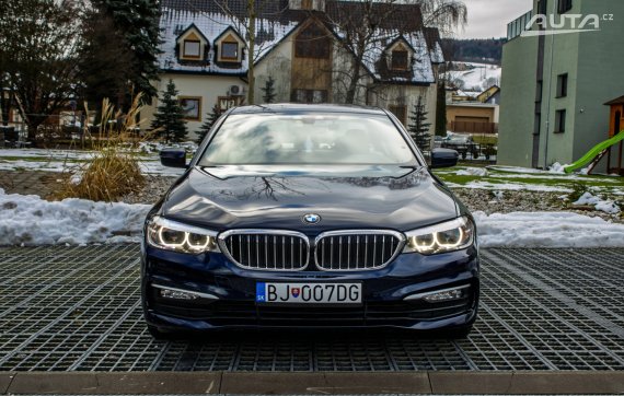 BMW Rad 5 530d XDrive 183 kw AT8 /AJ NA SPLÁTKY / PROTIÚČET/ 2017 modrá