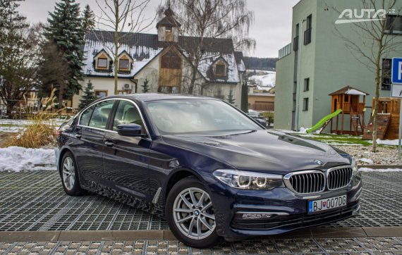 BMW Rad 5 530d XDrive 183 kw AT8 /AJ NA SPLÁTKY / PROTIÚČET/ 2017 modrá