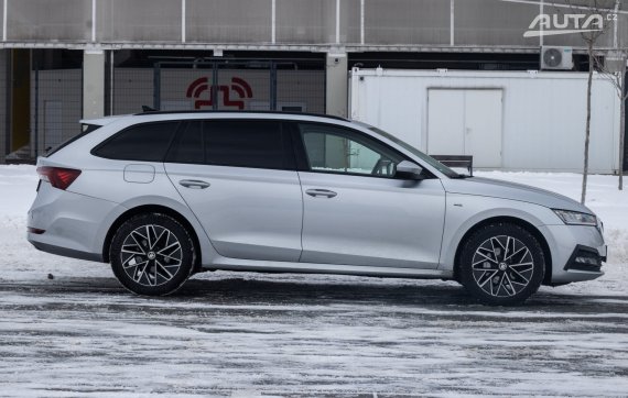 Škoda Octavia Combi 2.0 TDI, 85kW (2021) / AJ NA SPLÁTKY / PROTIÚČET / 2021 šedá