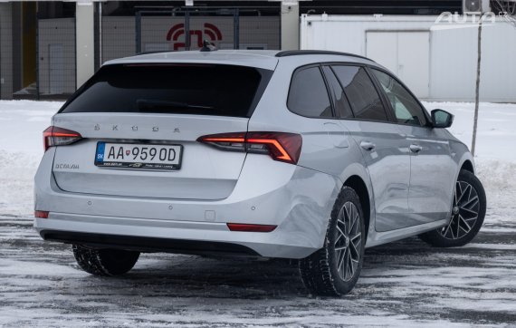 Škoda Octavia Combi 2.0 TDI, 85kW (2021) / AJ NA SPLÁTKY / PROTIÚČET / 2021 šedá