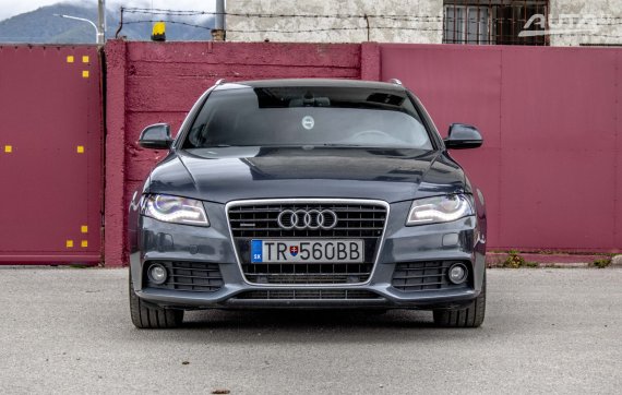 Audi A4 Avant 3.0 TDI V6 quattro 2009 šedá