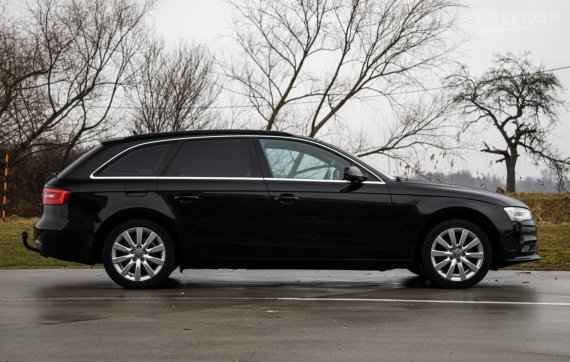 Audi A4 Avant 2.0 TDI 177k quattro S tronic / AJ NA SPLÁTKY / PROTIHODNOTA / 2014 černá