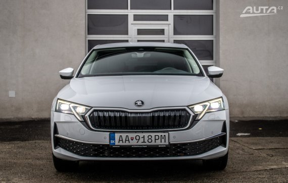 Škoda Octavia Style PLUS 1.5 TSI m-HEV 110kW, A7, 5d. / AJ NA SPLÁTKY / PROTIÚČET 2025 bílá