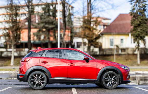 Mazda CX-3 1.5 Skyactiv-D105 Revolution AWD.   FINANCOVANIE/PROTIÚČET 2015 červená