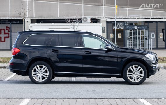 Mercedes-Benz GL 350 CDI BlueTEC 4MATIC, 190kW (2015) / AJ NA SPLÁTKY / PROTIÚČET / 2015 černá