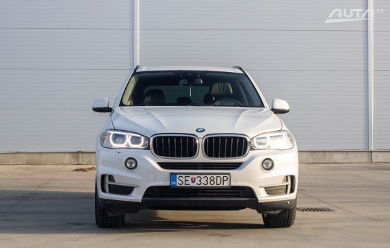 BMW X5 xDrive30d A/T 2014 bílá