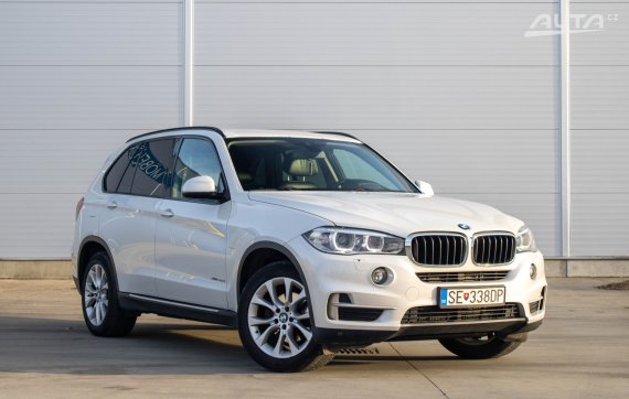 BMW X5 xDrive30d A/T 2014 bílá