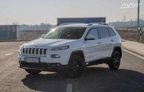 Jeep Cherokee 2.2 TD Overland AWD / AJ NA SPLÁTKY / PROTIHODNOTA 2017 - hlavní pohled