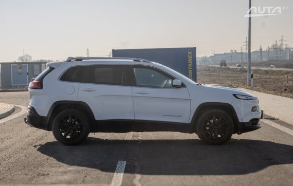 Jeep Cherokee 2.2 TD Overland AWD / AJ NA SPLÁTKY / PROTIHODNOTA 2017 bílá