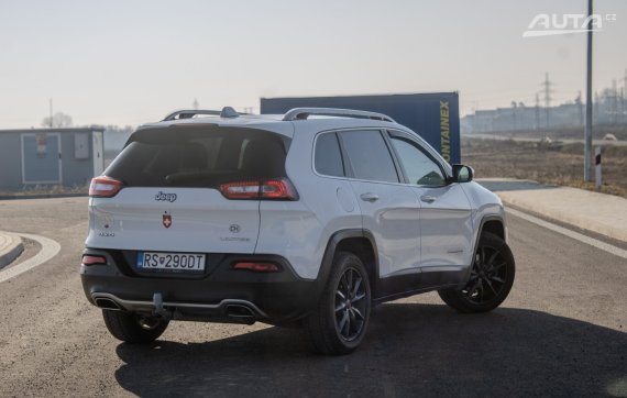 Jeep Cherokee 2.2 TD Overland AWD / AJ NA SPLÁTKY / PROTIHODNOTA 2017 bílá