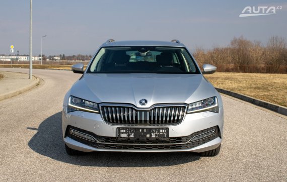 Škoda Superb Combi 2.0TDI DSG automat / AJ NA SPLÁTKY- PROTIHODNOTA / 2020 stříbrná metalíza