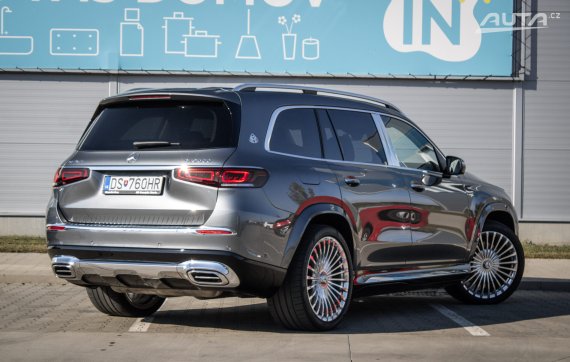 Maybach GLS Mercedes-Benz  600  4matic 2022 šedá