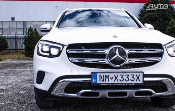 Mercedes-Benz GLC SUV 300 E 4MATIC A/T 245KW 2020 bílá