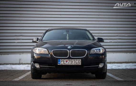 BMW Rad 5 525D xDrive 160kW AT/8 2013 / AJ NA SPLÁTKY / 2013 černá