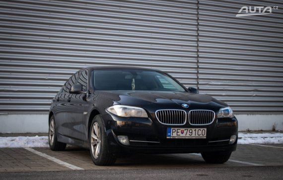 BMW Rad 5 525D xDrive 160kW AT/8 2013 / AJ NA SPLÁTKY / 2013 černá