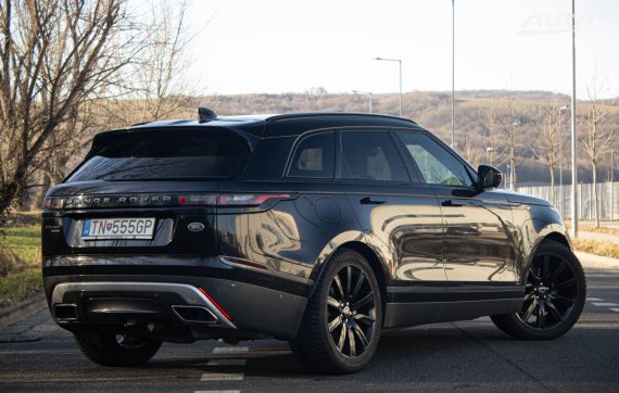 Land Rover Range Rover Velar 3.0 D 220kw R-Dynamic 2019 černá
