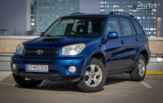Toyota RAV4 2.0 D-4D / AJ NA SPLÁTKY / PROTIÚČET /