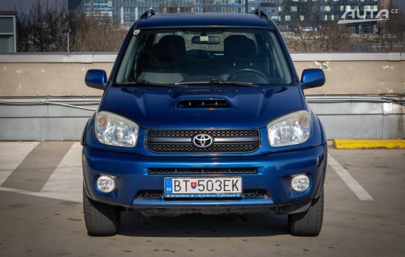 Toyota RAV4 2.0 D-4D / AJ NA SPLÁTKY / PROTIÚČET / 2005 modrá