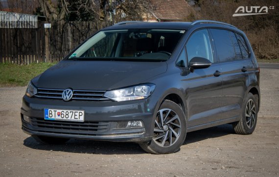 Volkswagen Touran 1.4 TSI ACT DSG / AJ NA SPLÁTKY / PROTIÚČET / 2018 - hlavní pohled