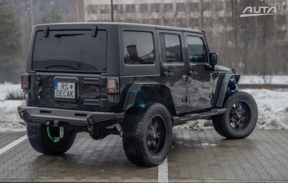 Jeep Wrangler Unlimited JK 3.6 V6 USA dovoz, 4x4, 4‑dverový / AJ NA SPL 2014 černá