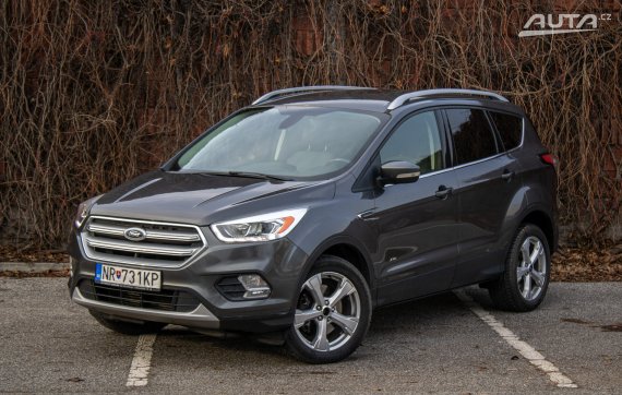 Ford Kuga 2.0 TDCi A/T AWD 4x4 110kw / AJ NA SPLÁTKY/ PROTIHODNOTA / 2016 - hlavní pohled