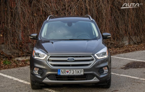 Ford Kuga 2.0 TDCi A/T AWD 4x4 110kw / AJ NA SPLÁTKY/ PROTIHODNOTA / 2016 šedá