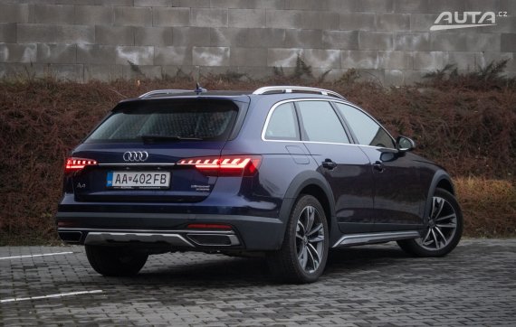 Audi A4 Allroad 45 TDI 3.0 V6  / AJ NA SPLÁTKY / PROTIHODNOTA / 2019 modrá