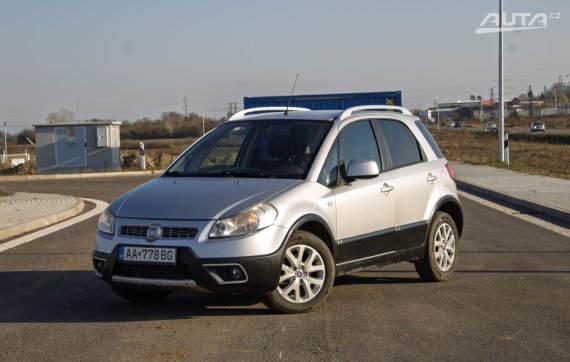Fiat Sedici 2.0 MultiJet Emotion 4x4 / AJ NA SPLÁTKY / PROTIHODNOTA 2011 - hlavní pohled