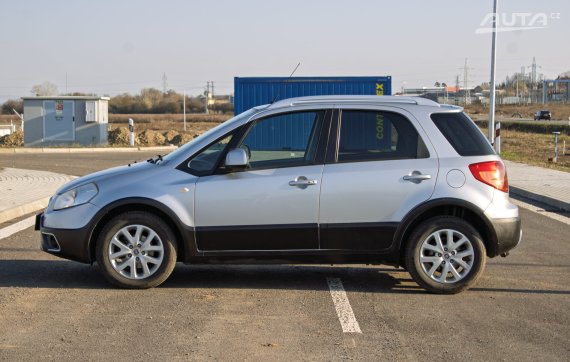 Fiat Sedici 2.0 MultiJet Emotion 4x4 / AJ NA SPLÁTKY / PROTIHODNOTA 2011 šedá