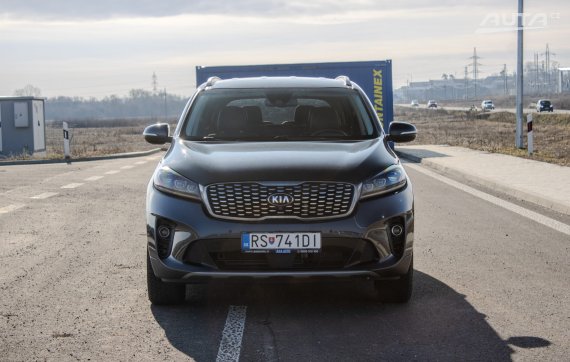 Kia Sorento 2.2 CRDi VGT 4WD ISG Platinum 8 A/T 7m. 2018 šedá