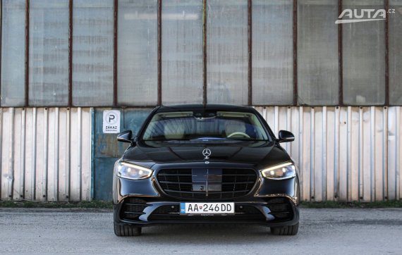 Mercedes-Benz S trieda Sedan S400d 243kW 4MATIC A/T / AJ NA SPLÁTKY / PROTIÚČET / 2021 černá