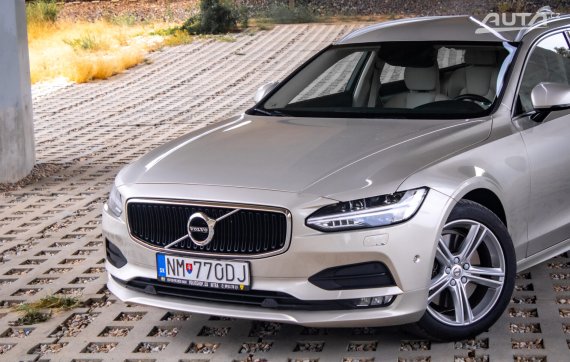 Volvo V90 D4 2.0L Inscription AWD A/T 2018 hnědá