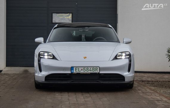 Porsche Taycan 350kw 2023 / AJ NA SPLÁTKY / PROTIÚČET 2023 šedá