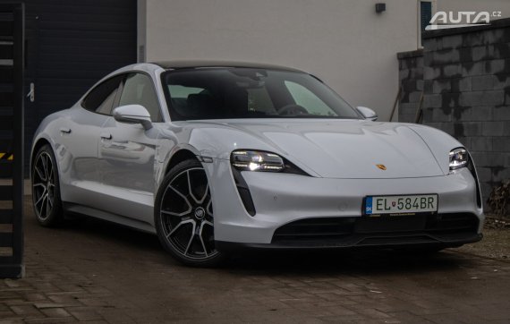 Porsche Taycan 350kw 2023 / AJ NA SPLÁTKY / PROTIÚČET 2023 šedá