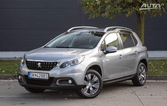 Peugeot 2008 1.2 PureTech Style / AJ NA SPLÁTKY / PROTIHODNOTA / 2019 - hlavní pohled