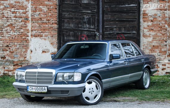 Mercedes-Benz 280 SEL W126 AT3 / AJ NA SPLÁTKY / PROTIÚČET / 1983 - hlavní pohled