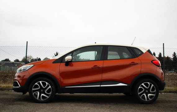 Renault Captur 2017 oranžová