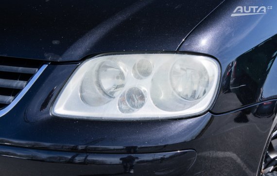Volkswagen Touran 1.9 TDI, 74kW (2004) / AJ NA SPLÁTKY / PROTIÚČET / 2004 černá