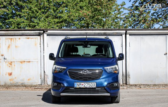 Opel Combo 1.5 CDTI Elegance Plus AT8 / AJ NA SPLÁTKY / PROTIÚČET / 2022 modrá