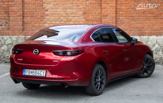 Mazda 3 2.0 Skyactiv-G MHEV 90 kW (2019) / AJ NA SPLÁTKY / PROTIÚČET / 2019 červená