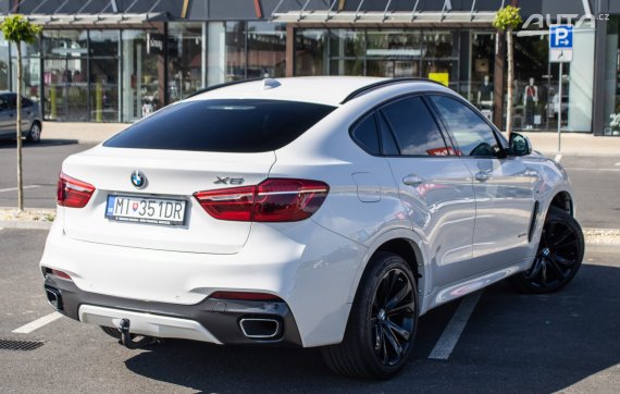 BMW X6 xDrive30d A/T, 190kW (2015) / AJ NA SPLÁTKY / PROTIÚČET / 2015 bílá