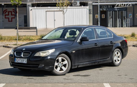 BMW Rad 5 525d / 145kw / A6 / AJ NA SPLÁTKY / PROTIÚČET 2007 - hlavní pohled