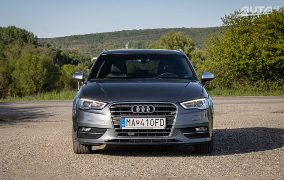 Audi A3 Sportback 1.6 TDI 81kW S-line M6 / AJ NA SPLÁTKY / PROTIÚČET 2016 šedá