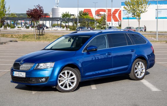 Škoda Octavia Combi 1.6 TDI Style DSG / 81kW / A7 / ZÁRUKA / AJ NA SPLÁTKY / PROTIÚČET 2017 - hlavní pohled