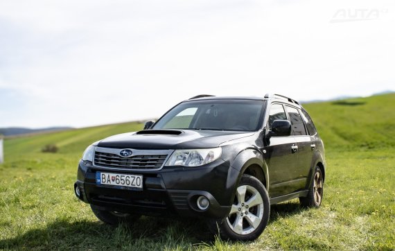 Subaru Forester 2.0 XS Comfort.  FINANCOVANIE/PROTIÚČET 2010 - hlavní pohled