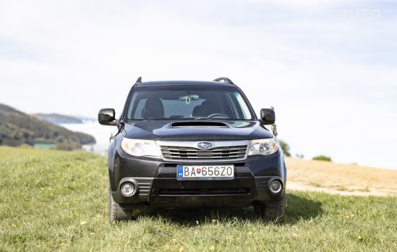 Subaru Forester 2.0 XS Comfort.  FINANCOVANIE/PROTIÚČET 2010 černá